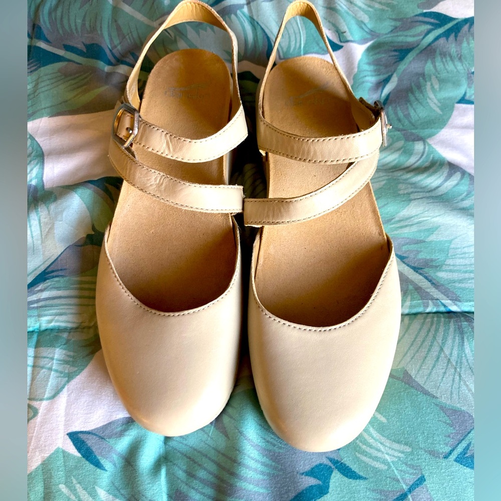 Cream Dansko leather sandal